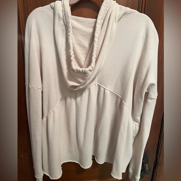 Abercrombie & Fitch cream peplum cardigan - Picture 4 of 4